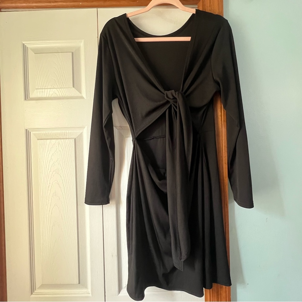 SHEIN Black Long Sleeve Tie-Front Dress